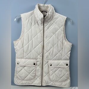 G.H. Bass & Co. White Puffer Vest Women’s Medium; Made in Maine